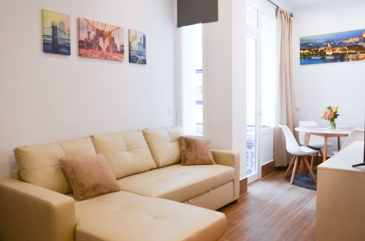 Apartamento San Jacinto III Севилья Экстерьер фото
